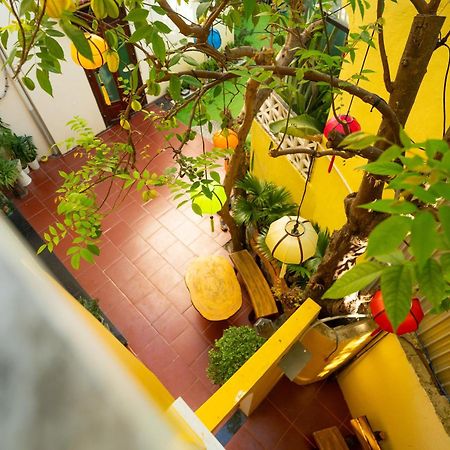 Quyen'S House Homestay Хойан Экстерьер фото