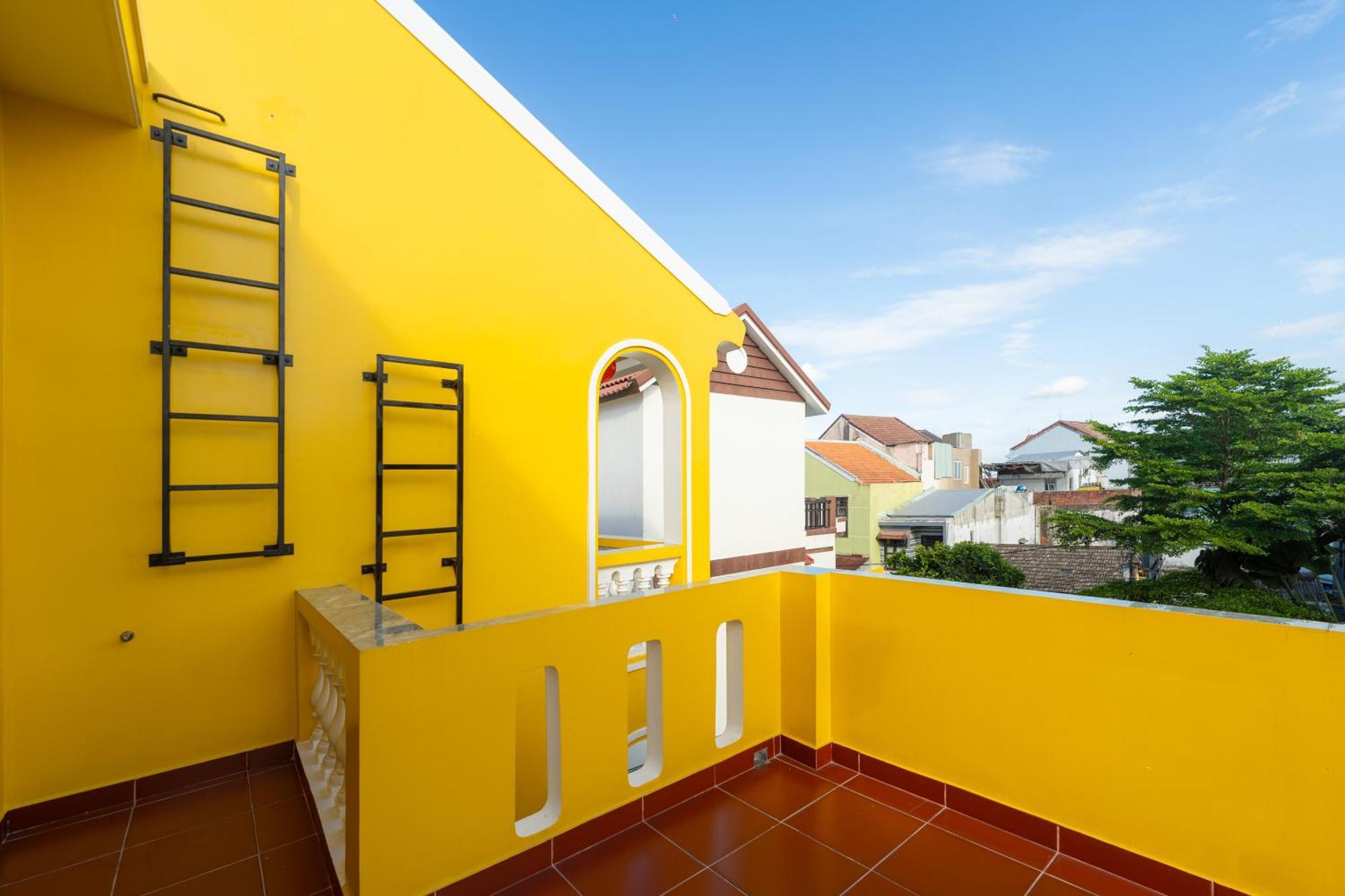 Quyen'S House Homestay Хойан Экстерьер фото